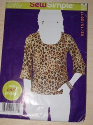 1740 MS EASY PULLOVER TOP  UNCUT PATTERN 8-18